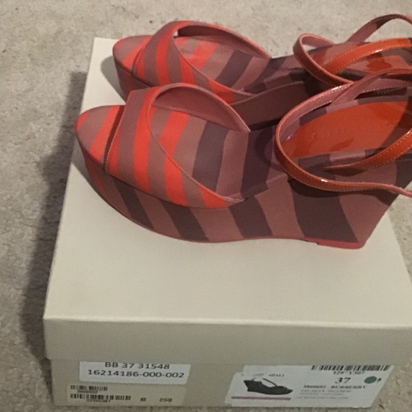 Burberry Multicolor Wedge Sandal - Picture 13 of 13